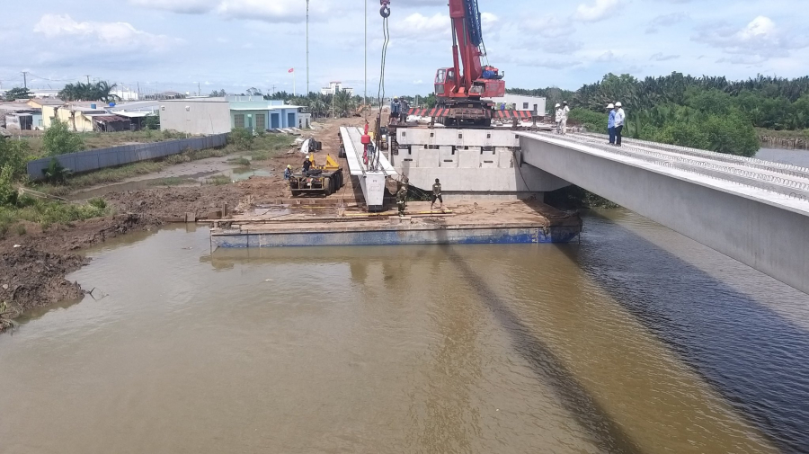 Vận chuyển và lao lắp